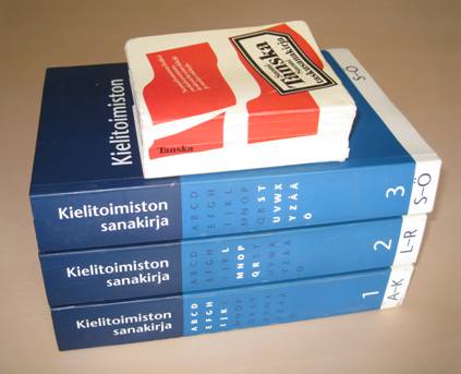 SuomiTan = finsk og dansk ordbog med analyse / Finnish and Danish  dictionary with word analysis